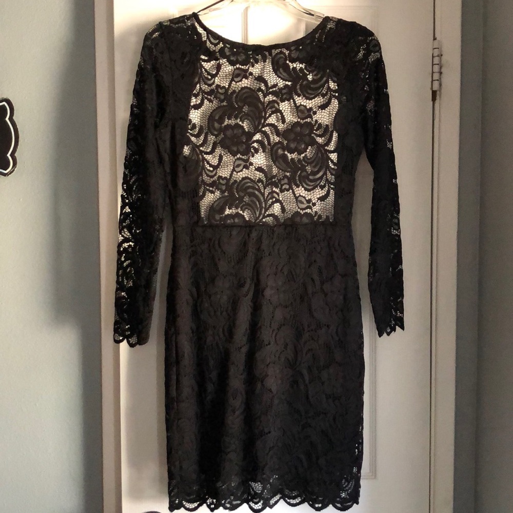 Dress - Picture 2 of 2